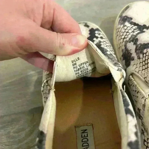 Steve Madden Snake Print Slip On Sneaker Flat Women’s Size 8 - Picture 5 of 6